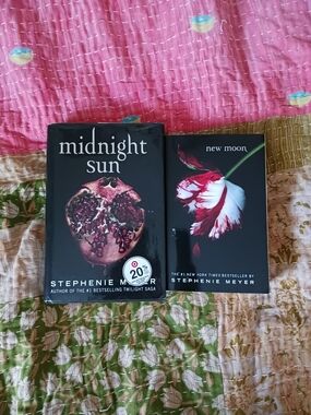 Midnight Sun and Twilight Saga New Moon Set of 2 Books